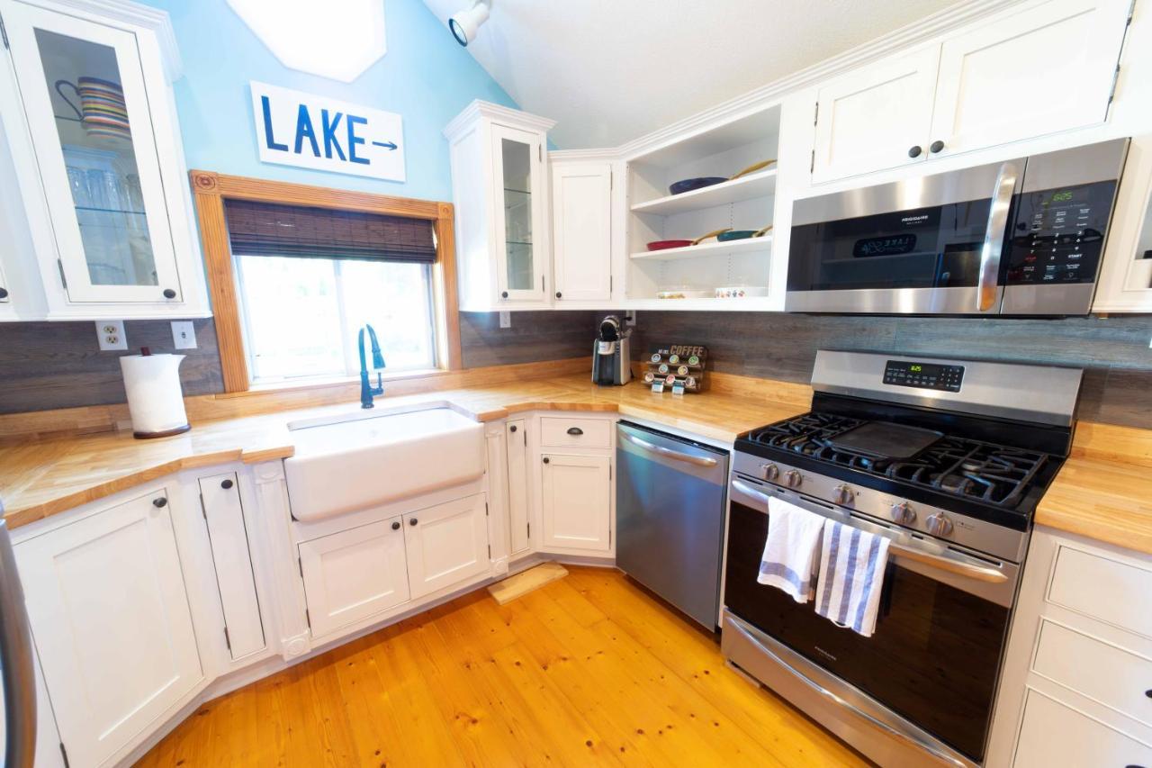 The Charming Glenn Cottage! Walk To Lake Michigan! Fennville Buitenkant foto