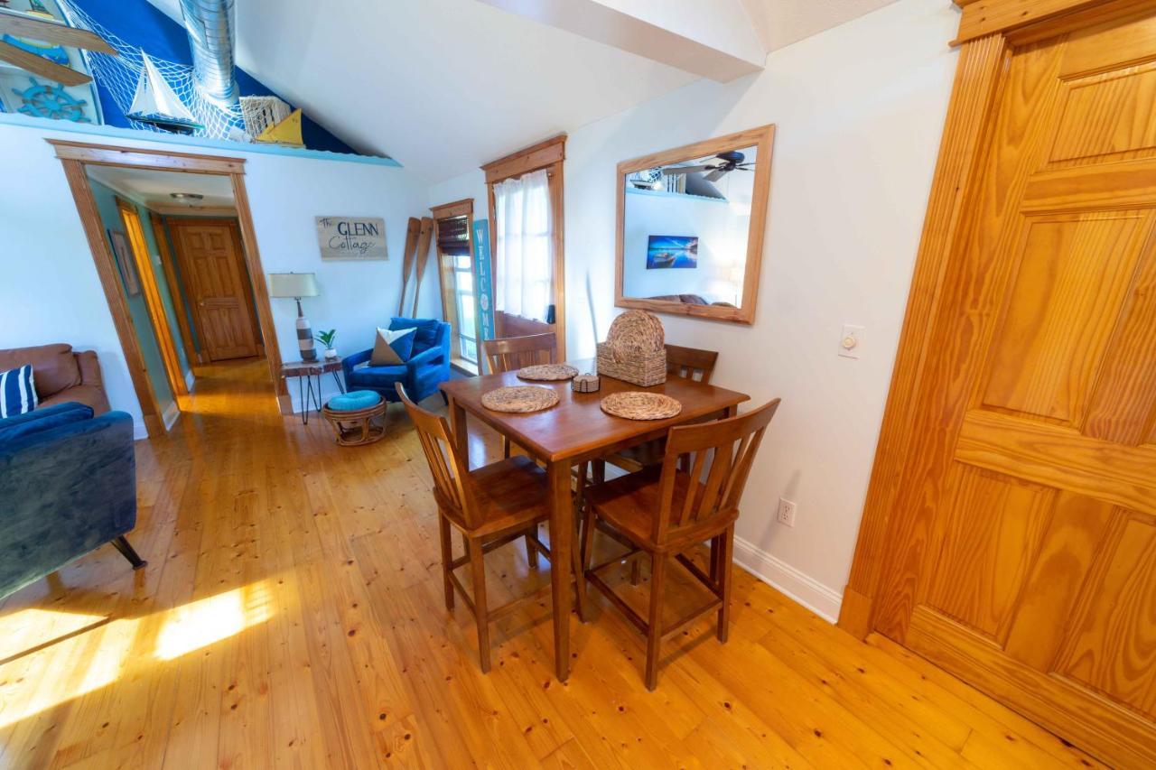 The Charming Glenn Cottage! Walk To Lake Michigan! Fennville Buitenkant foto