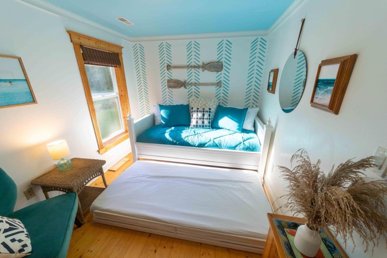 The Charming Glenn Cottage! Walk To Lake Michigan! Fennville Buitenkant foto