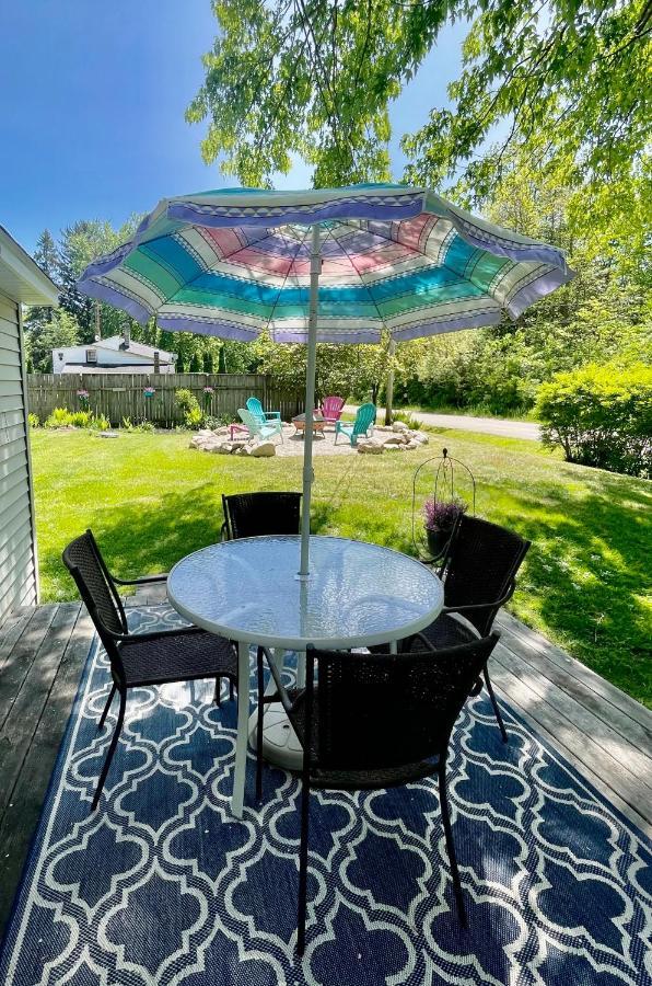 The Charming Glenn Cottage! Walk To Lake Michigan! Fennville Buitenkant foto